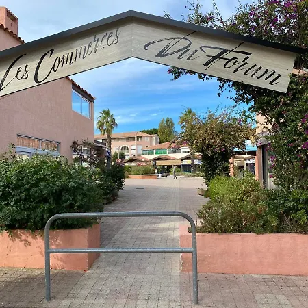 Les Locations Cinaureva « la Baie Des Iles » アパート ラ・ロンド・レ・モール